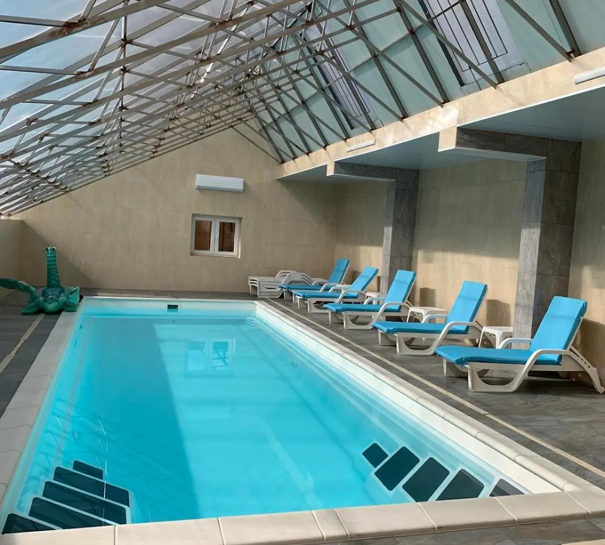 Borys Hotel Boryspil Airport 3*,